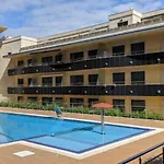 En Urbanizacion Con Piscina En Playa De Silgar 公寓 *
