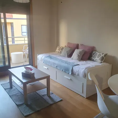 En Urbanización Con Piscina En Playa De Silgar *