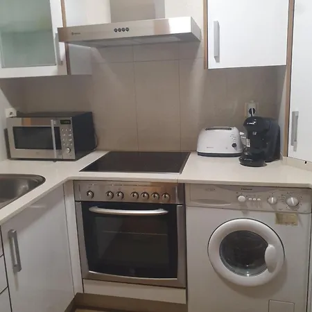 En Urbanización Con Piscina En Playa De Silgar Apartamento *