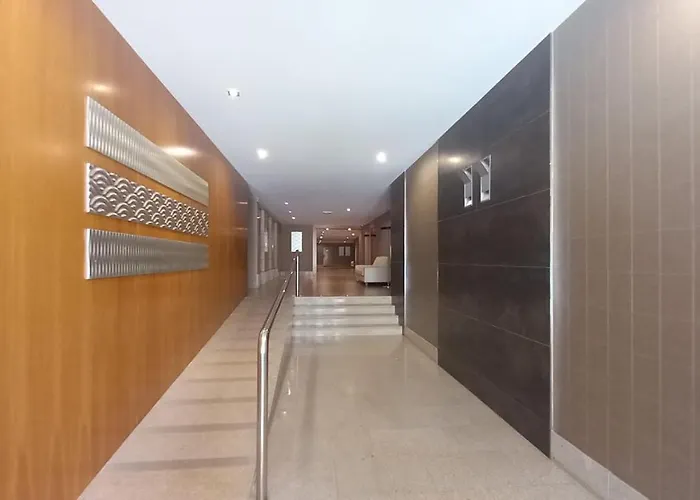 En Urbanización Con Piscina En Playa De Silgar *