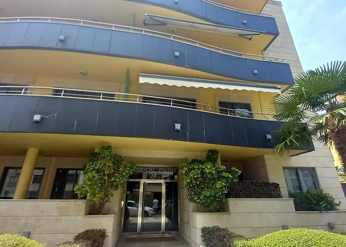 En Urbanización Con Piscina En Playa De Silgar Sanxenxo