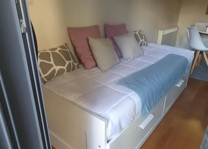 En Urbanización Con Piscina En Playa De Silgar Apartamento *