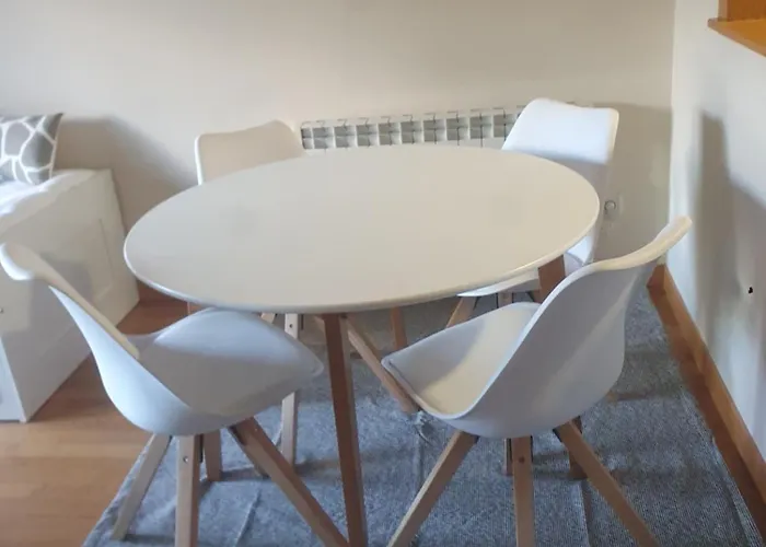 En Urbanización Con Piscina En Playa De Silgar Apartamento *