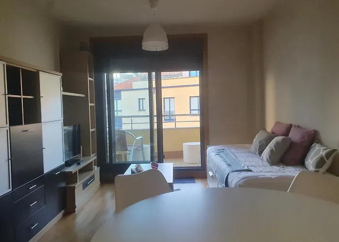 En Urbanización Con Piscina En Playa De Silgar *